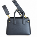 Burberry Versatile Crossbody Bag for Everyday Style